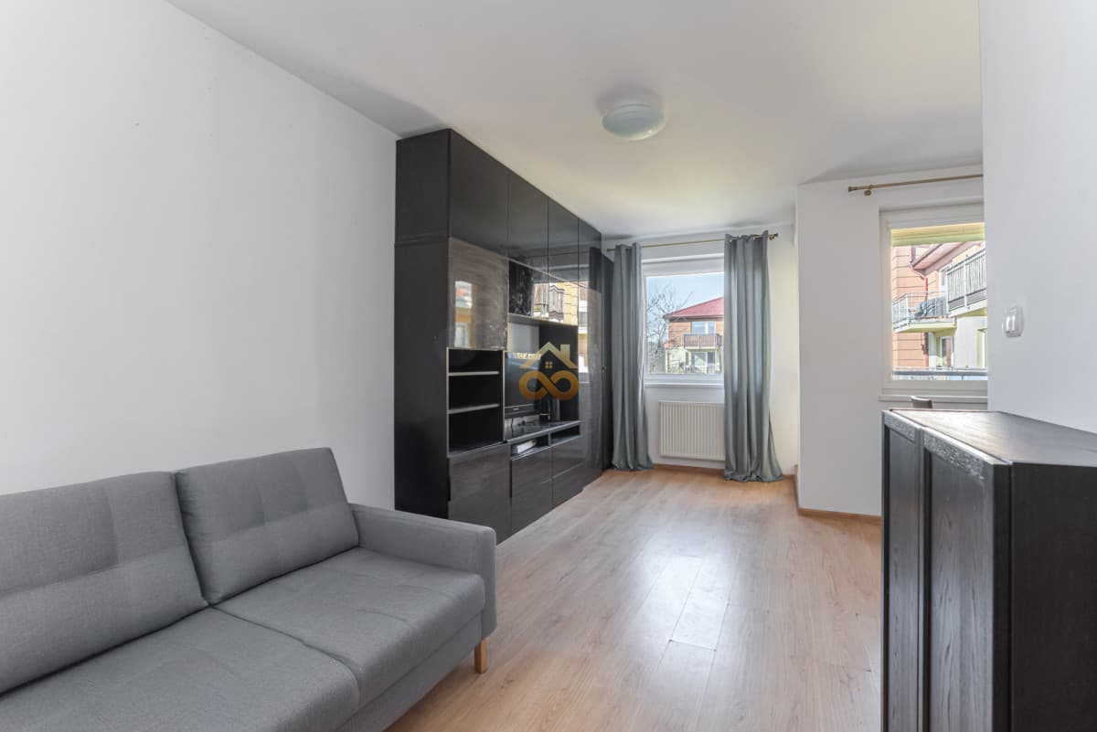 Przestronna Kawalerka / Łostowice